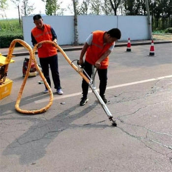 和田沥青灌缝胶马路沥青灌缝胶厂家直供