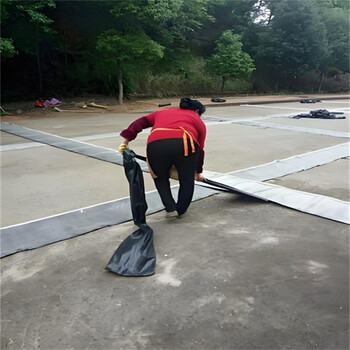 寧夏路面防裂貼純公路防抗裂貼形狀：長方形