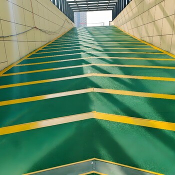南京車庫止滑坡道