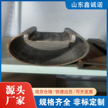 南昌異型管模具鑫誠(chéng)諾37*76鍍鋅梅花管現(xiàn)貨多多