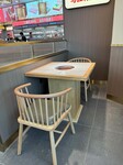 火鍋店家具實木烤漆卡座石材鑲嵌實木框餐桌原木色家具
