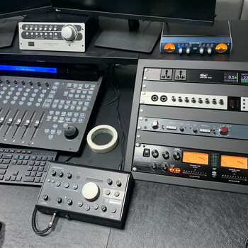 調(diào)音臺、聲卡、DSP處理器、音箱