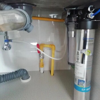 自貢清洗電熱水器_冰箱維修_附近家電維修師傅