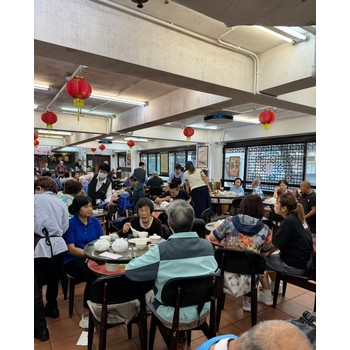 盧森堡中餐廳招河南開封廚師切配面點(diǎn)師月薪3.5萬正規(guī)工簽