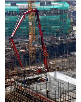 香港建筑項目招湖北武漢瓦工木工鋼筋工月薪3.5W包吃包住