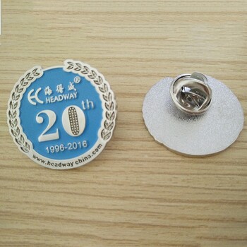 定做學(xué)校徽章學(xué)生佩戴?；招c紀(jì)念校徽金屬磁鐵紀(jì)念章