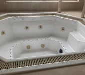 上海黄浦区维修TOTO浴缸、TOTO浴缸漏水修理