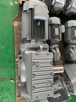 R97-NA52-Y5.5KW-M1臥式減速器SWL2.5-1-B-Ⅳ-FZ減速電機(jī)