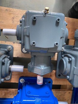 M5RVHF80臥式減速器PL80-16減速電機
