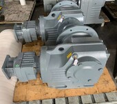 SA97DRE132M4臥式減速器K107-YB2.2-8P-141.93減速電機
