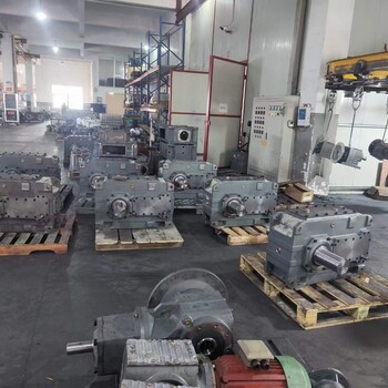 MC3RLHT08減速箱SF57-YEJ0.55-NA20M2減速電機(jī)