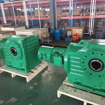 RF27-Y0.55KW-5-M4直角減速箱FA67DRS100M4減速電機(jī)