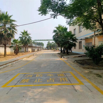 南寧馬山小區(qū)消防通道地面劃線