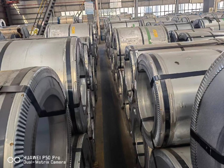 取向电工钢18QG075磁极化强度高