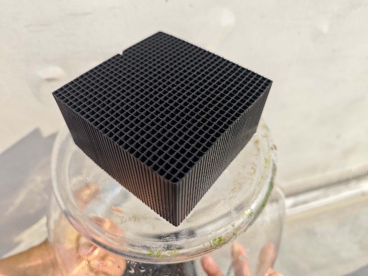 重庆蜂窝活性炭的作用,废气处理活性炭