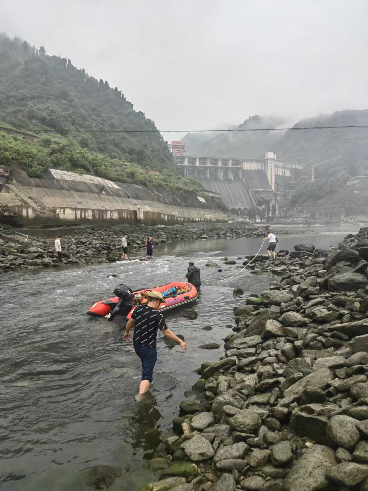 陕西铜川水下清淤电话多少 潜水公司