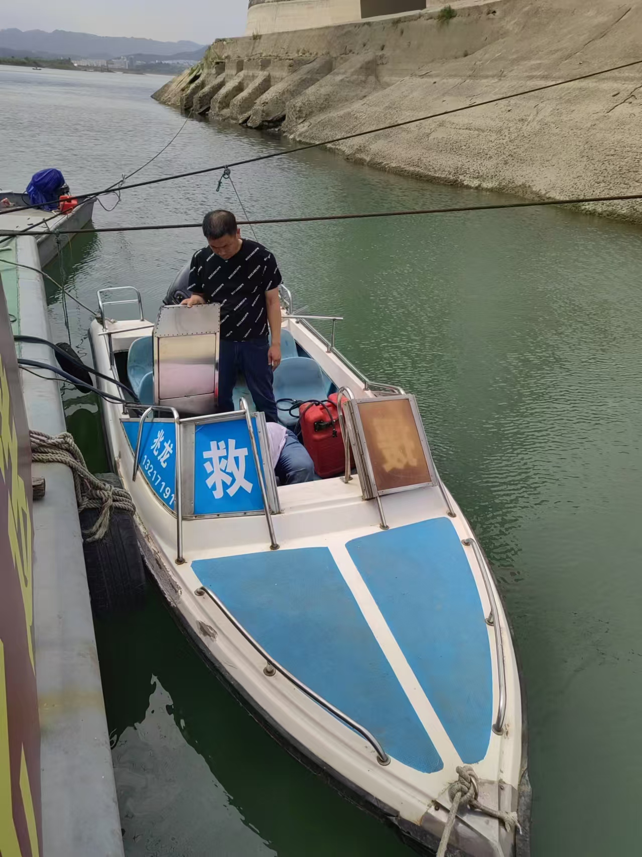 湖北荆州水下打捞公司 水下混泥土切割公司