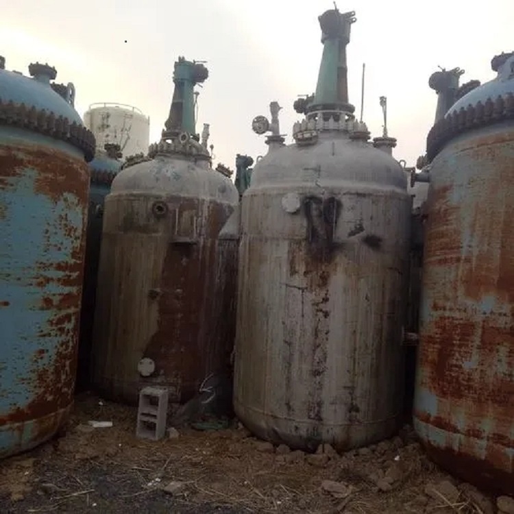 惠州惠东小型化工厂拆除回收真空密封储罐回收拆除