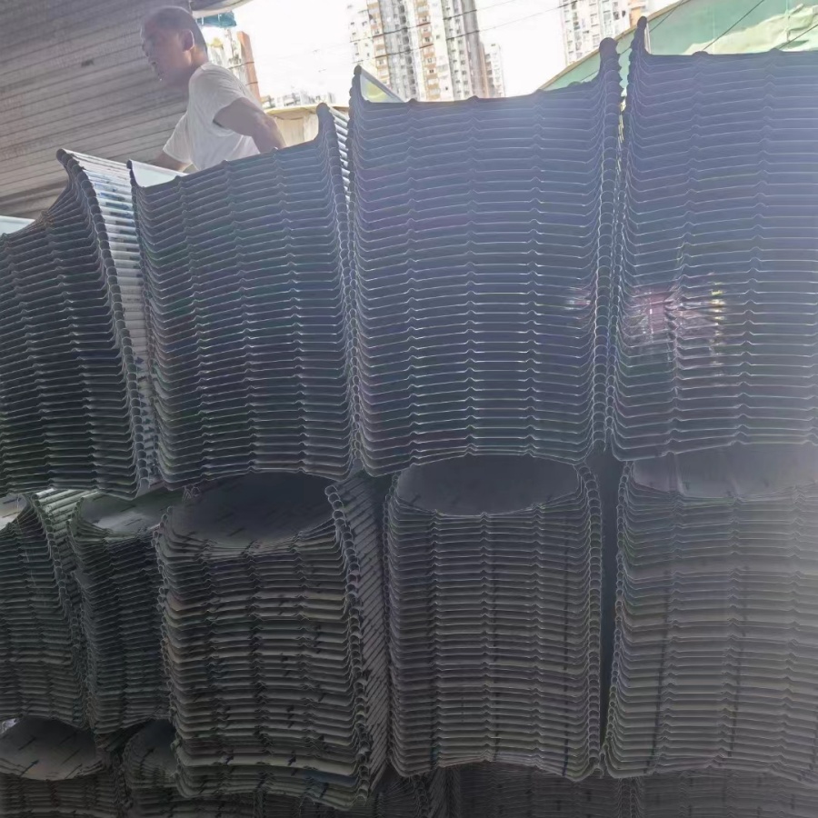 贵州W750型彩钢瓦 岩棉板彩钢板 工业厂房/仓库用 发货快 免费送货