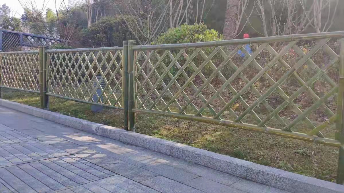 南京 竹篱笆 竹子栅栏滁州天长草坪护栏仿竹护栏
