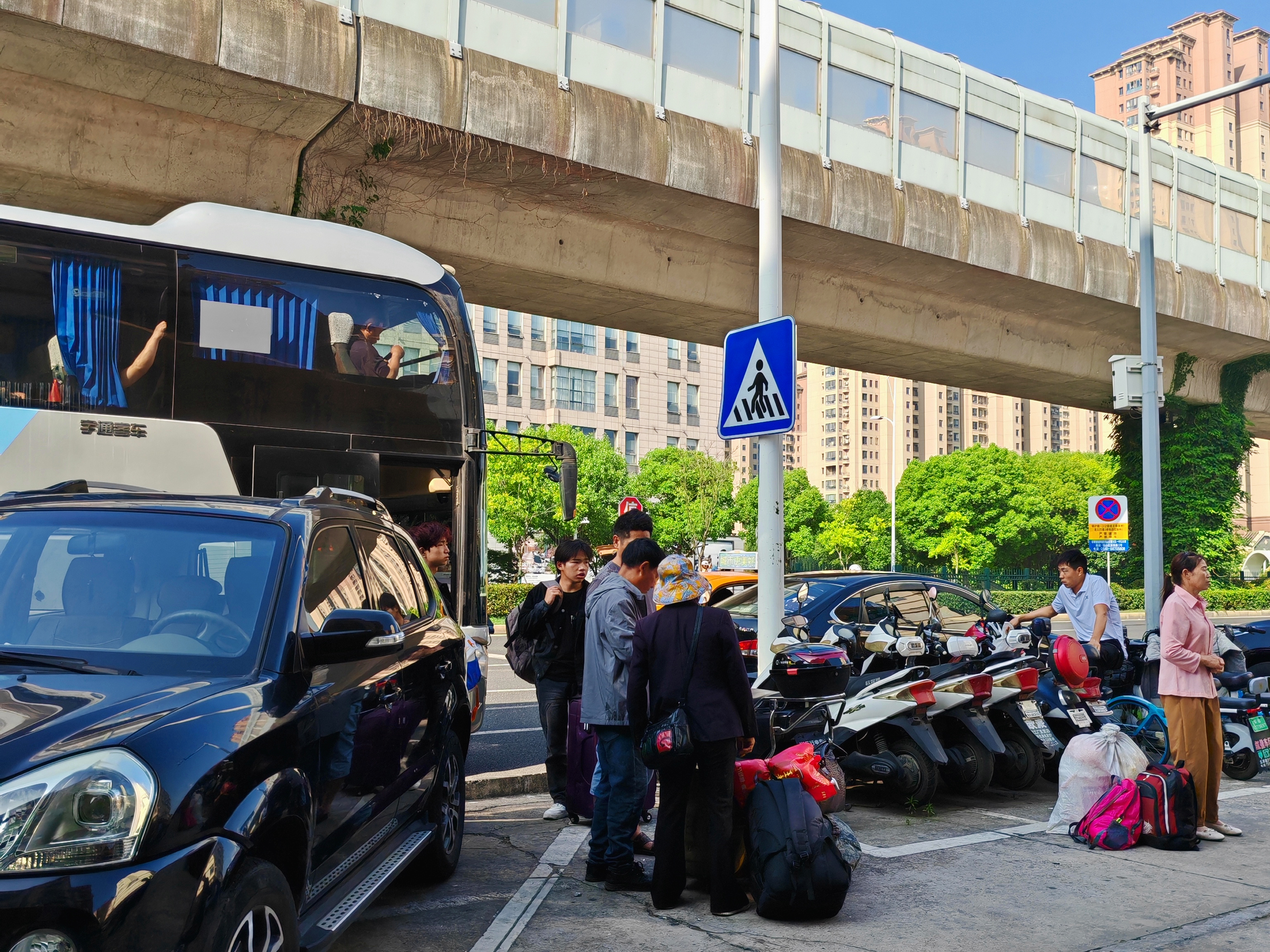 贵阳到深圳直达汽车需要多少票价/客车