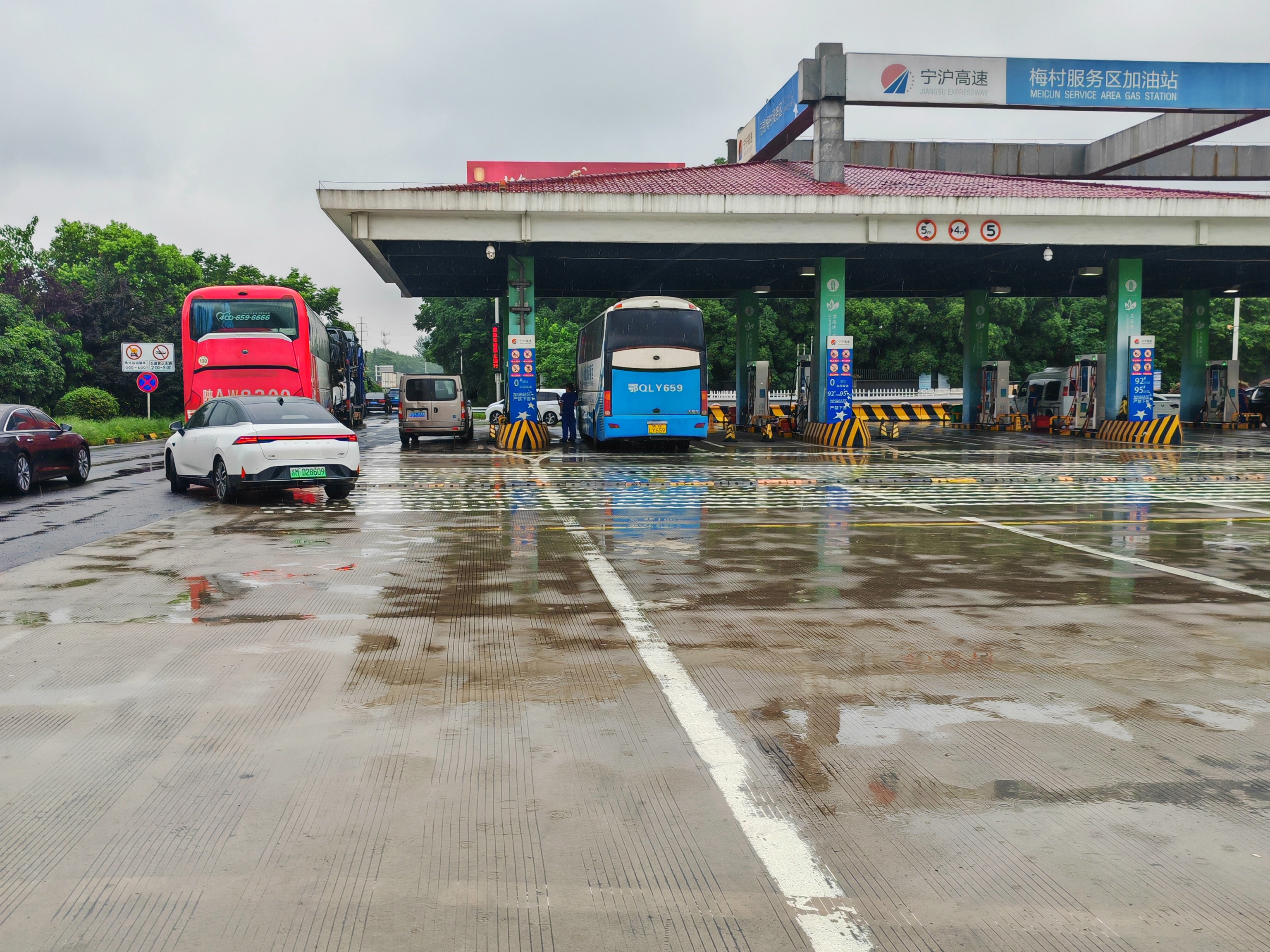 邯郸、邢台到楚雄的客车