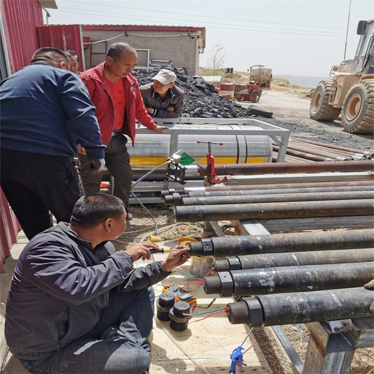 新疆和田煤矿二氧化碳气体爆破施工队伍