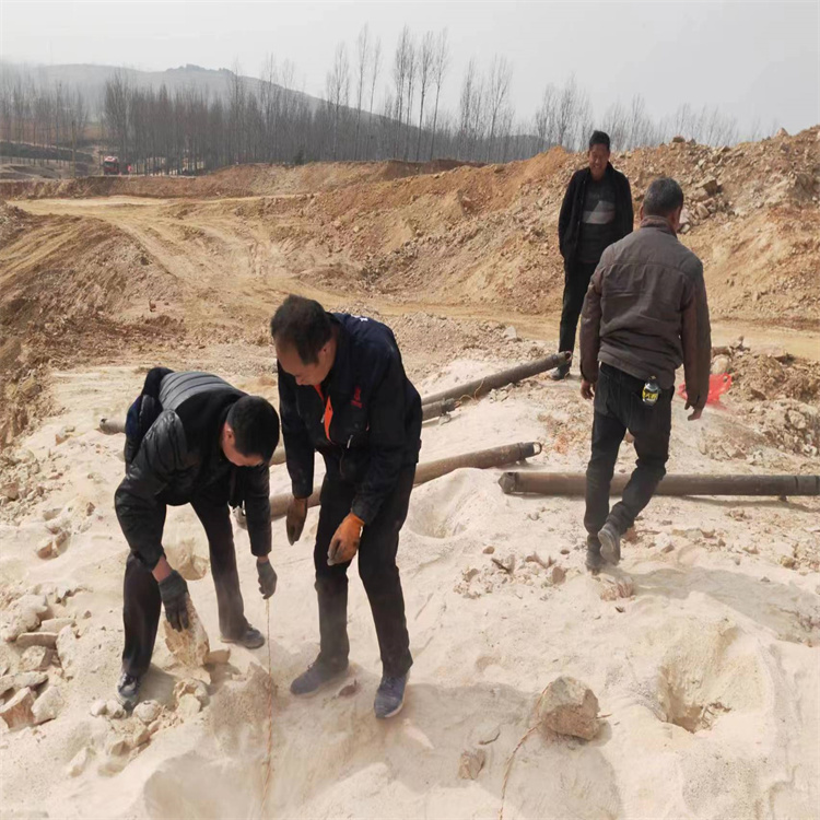 内蒙古阿拉善盟气体爆破采矿工作