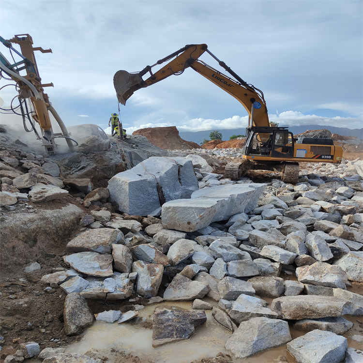 西藏日喀则静态水泥破碎器液压分裂机成本咨询