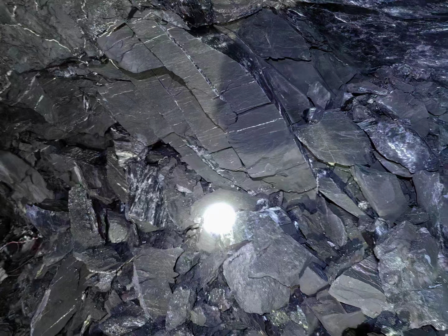 香港二氧化碳爆破欲裂煤矿爆破开采