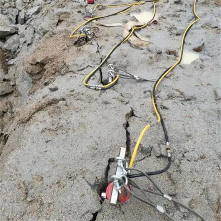 湖北鄂州混凝土清除设备液压劈裂棒产品咨询