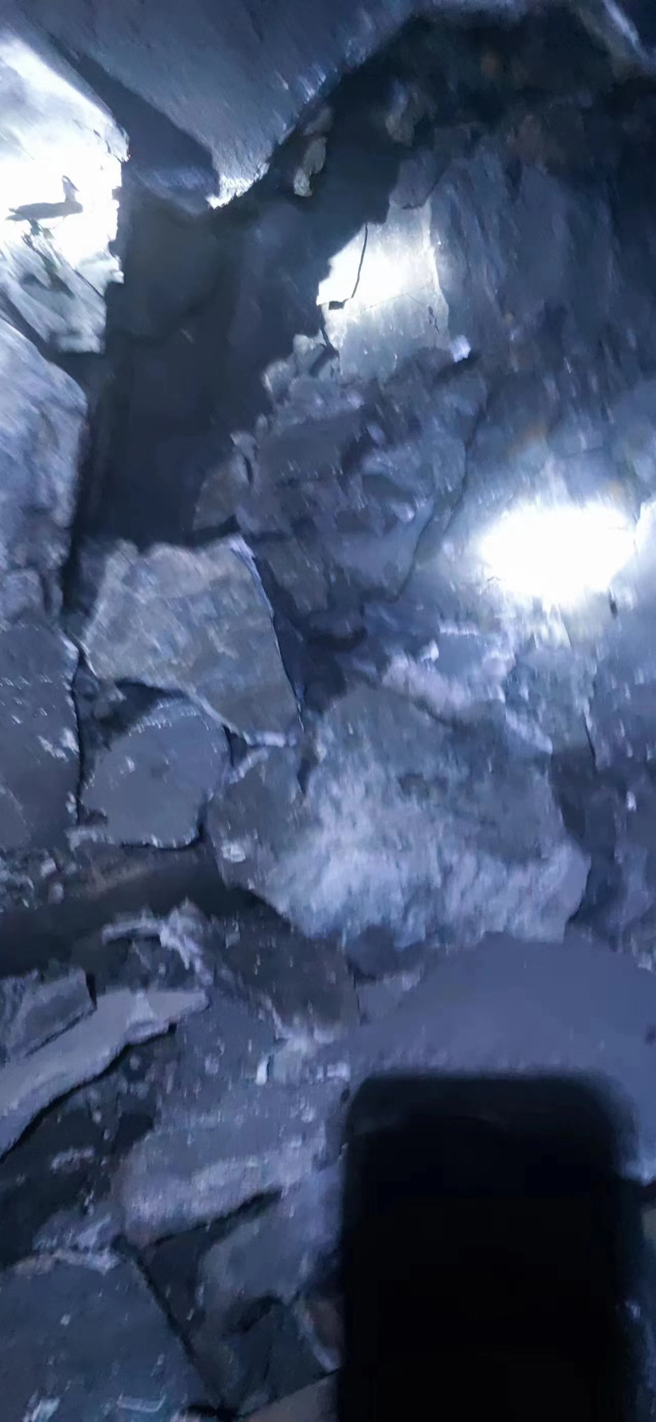 内蒙古赤峰井下采矿致裂设备