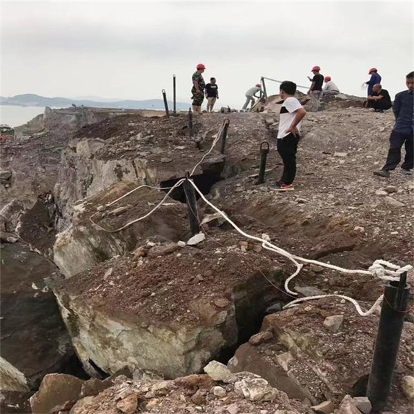 山东矿山岩石开采空气致裂咨询电话