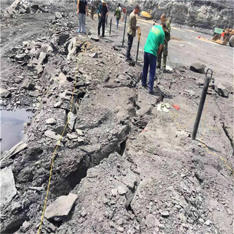 新疆塔城隧道扩宽爆破一次性爆破设备