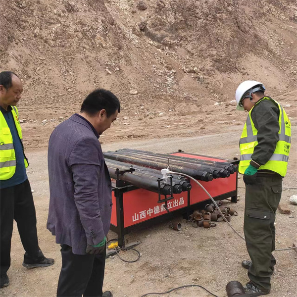 内蒙古海拉尔矿山开采设备气体爆破技术详解