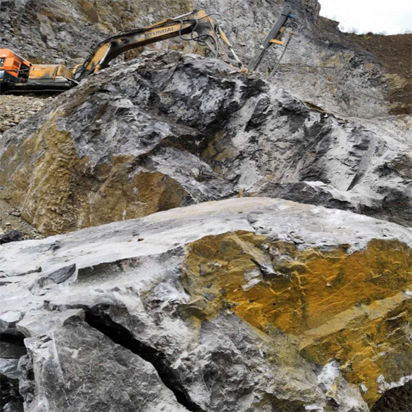 新疆岩石气体爆破设备公司