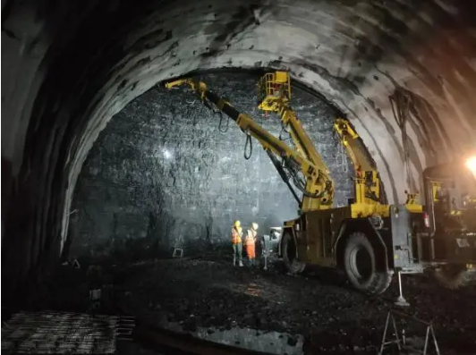广西隧道一次性气体爆破技术