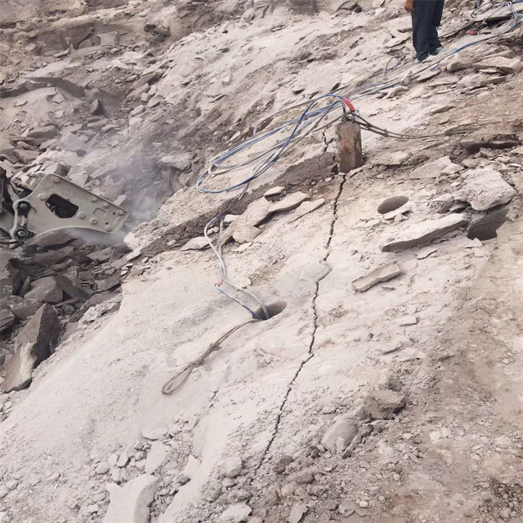 内蒙古静态岩石拆除分裂机