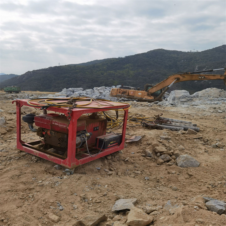 新疆岩石霹雳设备液压劈裂棒设备厂家