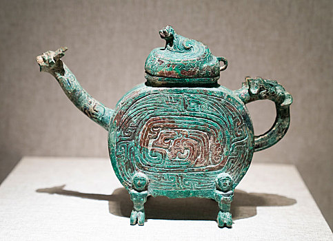 贵州清代佛像出售平台联系方式—古瓷器馆收购联系方式