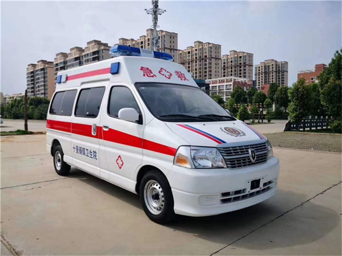 迪庆120长途救护车出租服务-病人转院护送-服务