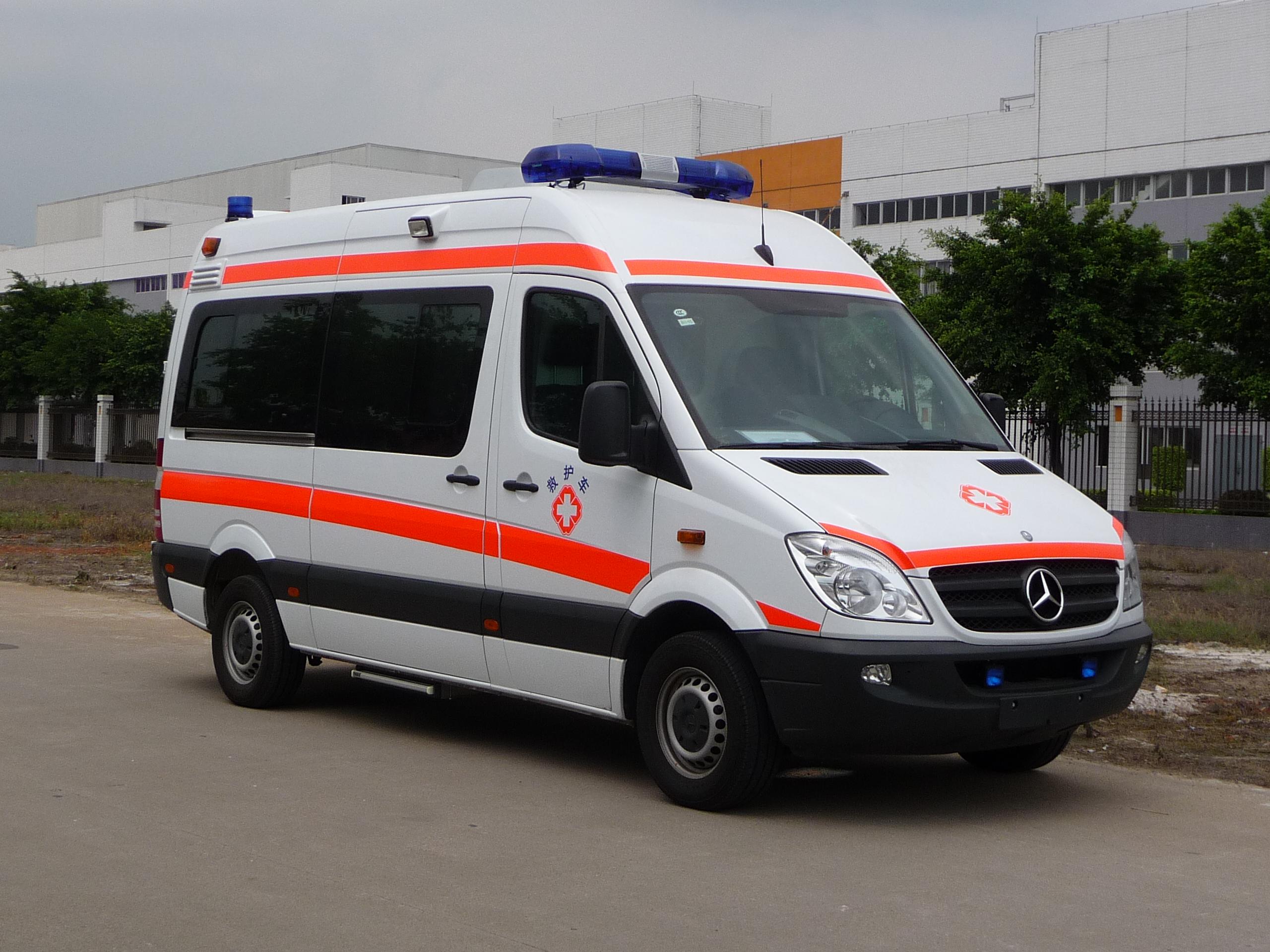 库尔勒120长途救护车出租服务接送患者救护车
