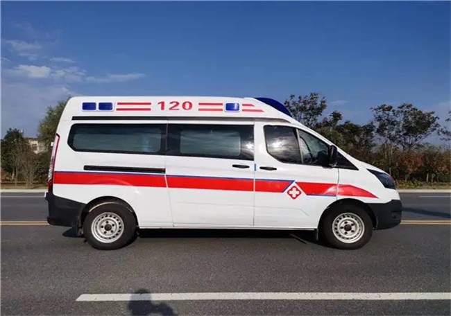 榆林120救护车跨省运送病人-返乡转院救护车800里怎么收费