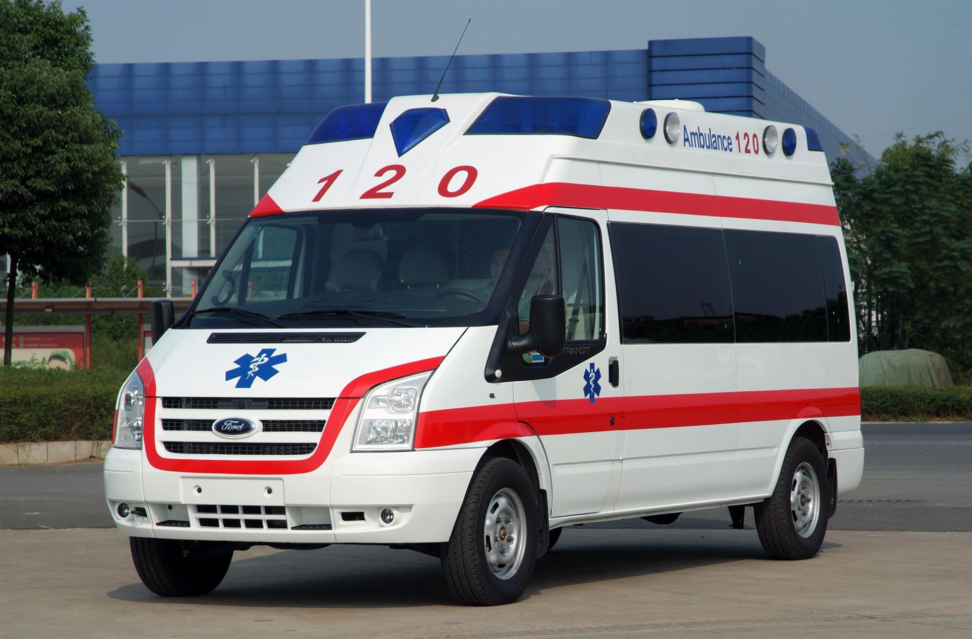 湘潭病人转院跨省运送患者接送患者救护车