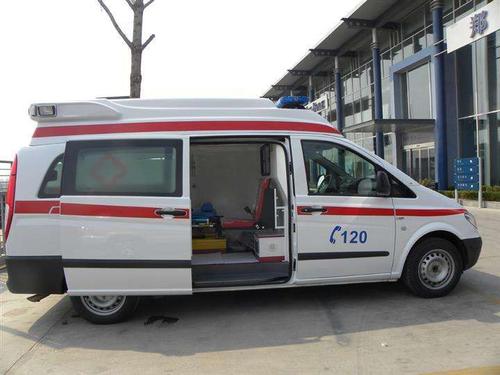 阿拉尔救护车跨省市-救护车长途转运1000公里怎么收费