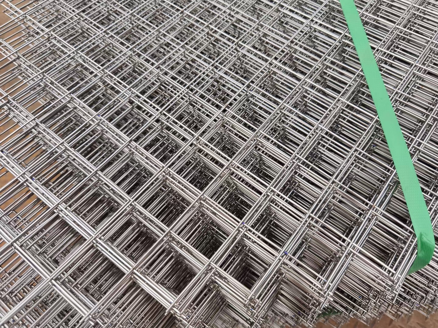 本溪不锈钢菱形网片生产厂家