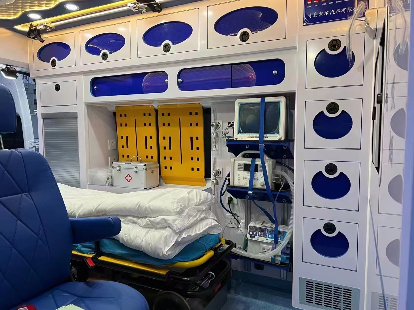 柳州高铁转运病人、康复出院接送，全国连锁，24小时服务