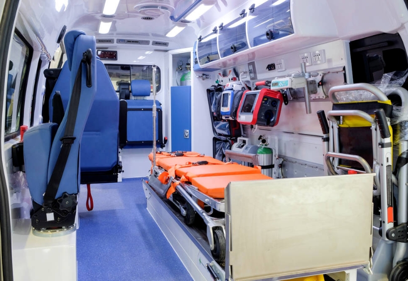湖州跨省救护车出租-病人出院异地转运-设备