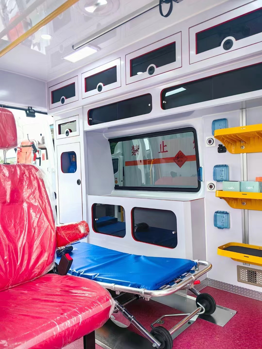 保障活动车租赁-跨省接送病人出院-急救车派车接送台湾