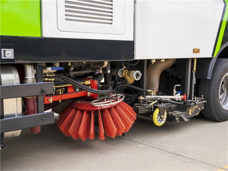 东风洗扫车价格多少清洗扫路车性能可靠